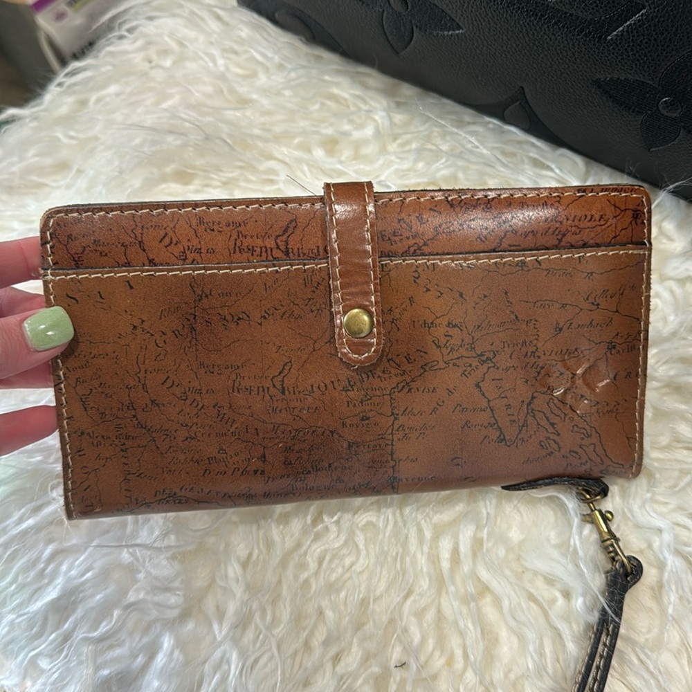 Patricia Nash leather wallet.